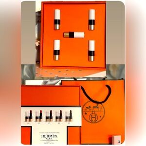 ❤️NEW!!!❤️NIB Hermes 5 x 1.5g Pack Shades Lipstick Limited Edition. Free Bag.